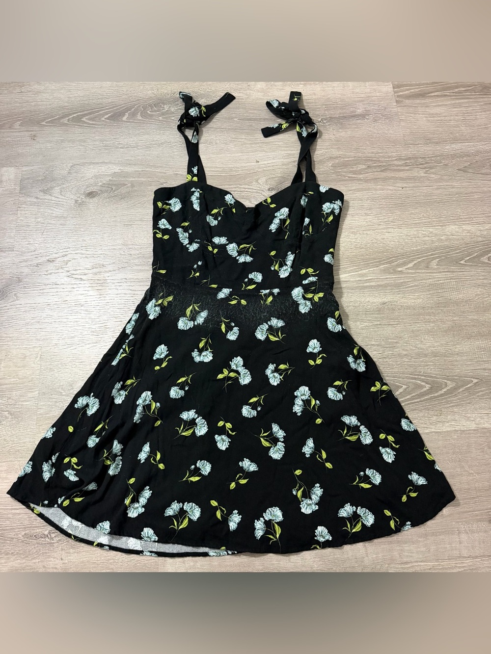Women’s Floral-Print Tie-Strap Dress XL
